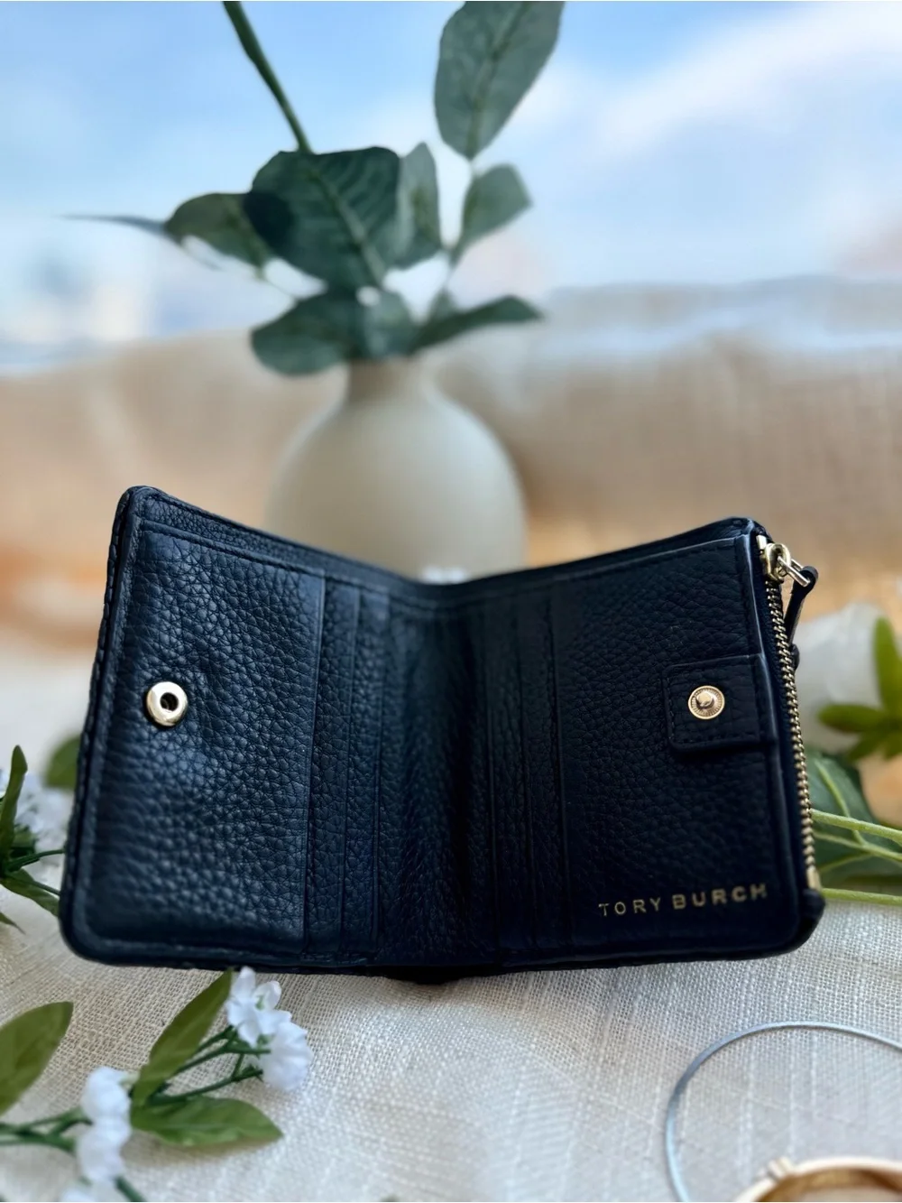 Tory Burch Taylor Mini Bifold Wallet Black Pebbled Leather Tassel
